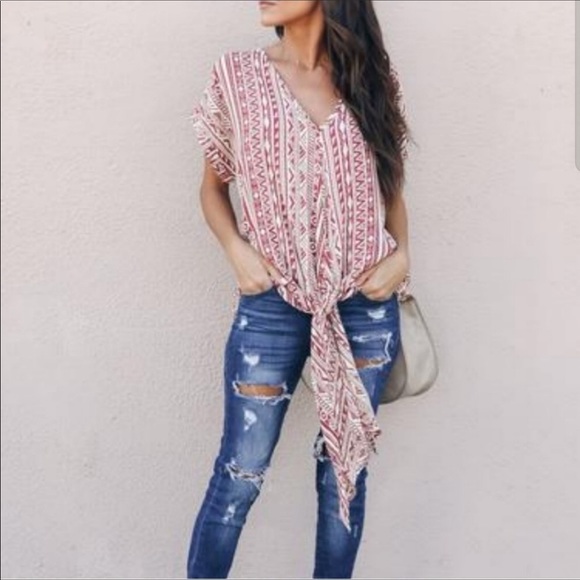 Aztec Print Top - Picture 3 of 7